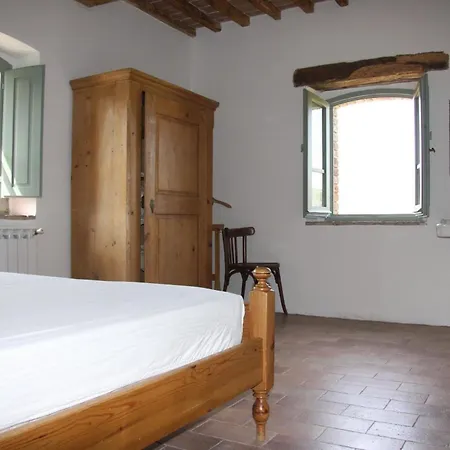 Ferienhaus Mit Privatpool Fuer 12 Personen In Preggio, Trasimenischer See *